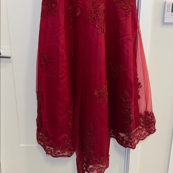 Formal Mermaid Dress in Deep Red size 10 but is more like 8 - Picture 6 of 9